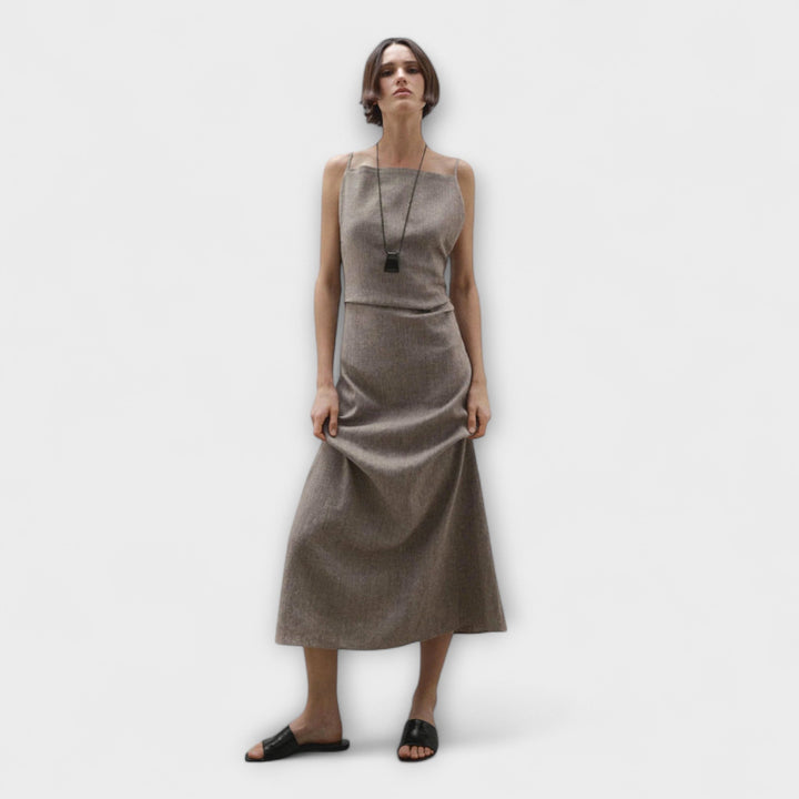 Clara - Vestido maxi fluido de lino en gris marrón