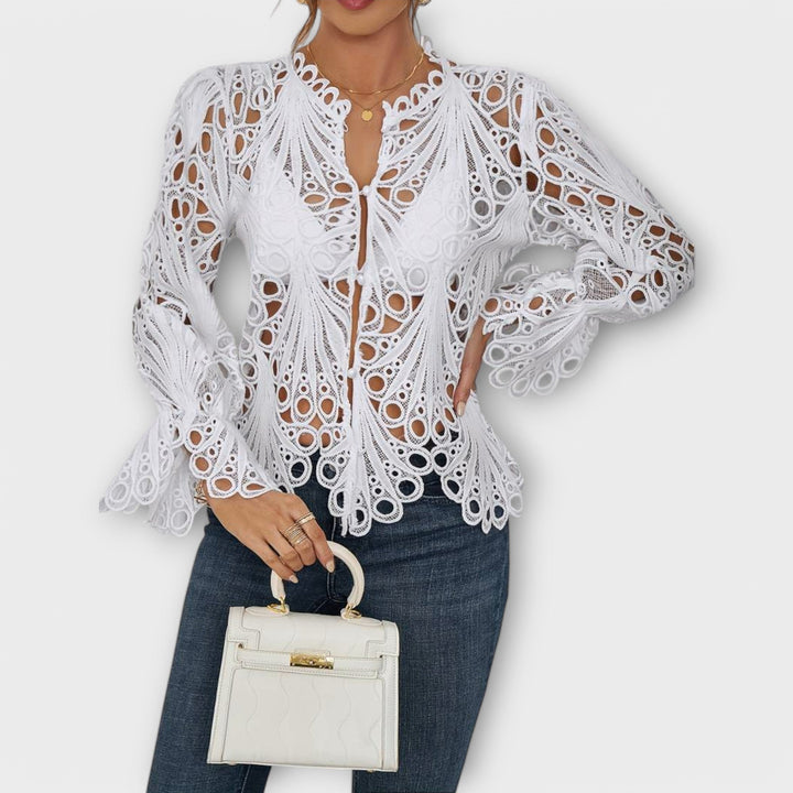 Savannah - Blusa blanca asimétrica con encaje