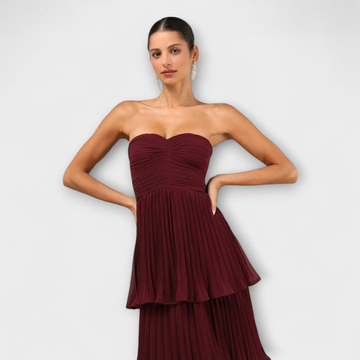 Lorena - Vestido maxi sin tirantes con volantes burdeos