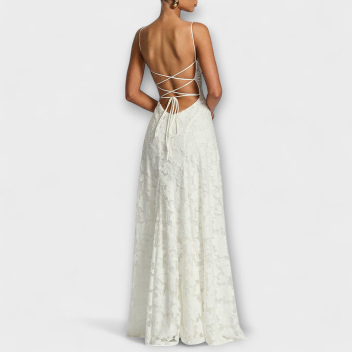 Kairi - Vestido largo de encaje floral blanco con volantes