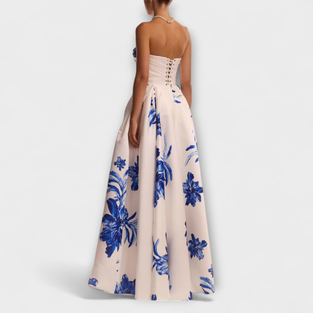 Rosalie - Vestido maxilargo off-shoulder en blanco y azul con flores