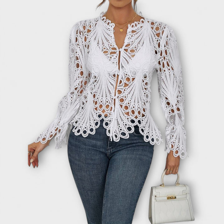 Savannah - Blusa blanca asimétrica con encaje