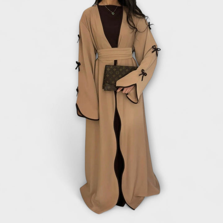 Jasmin - Dúo de cárdigan y vestido beige con lazo