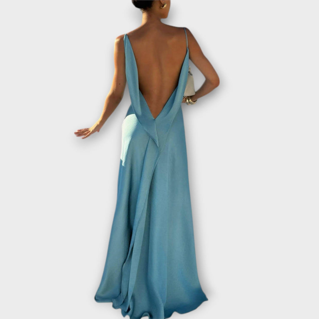 Hallie - Vestido maxí de satén azul con alta rendija