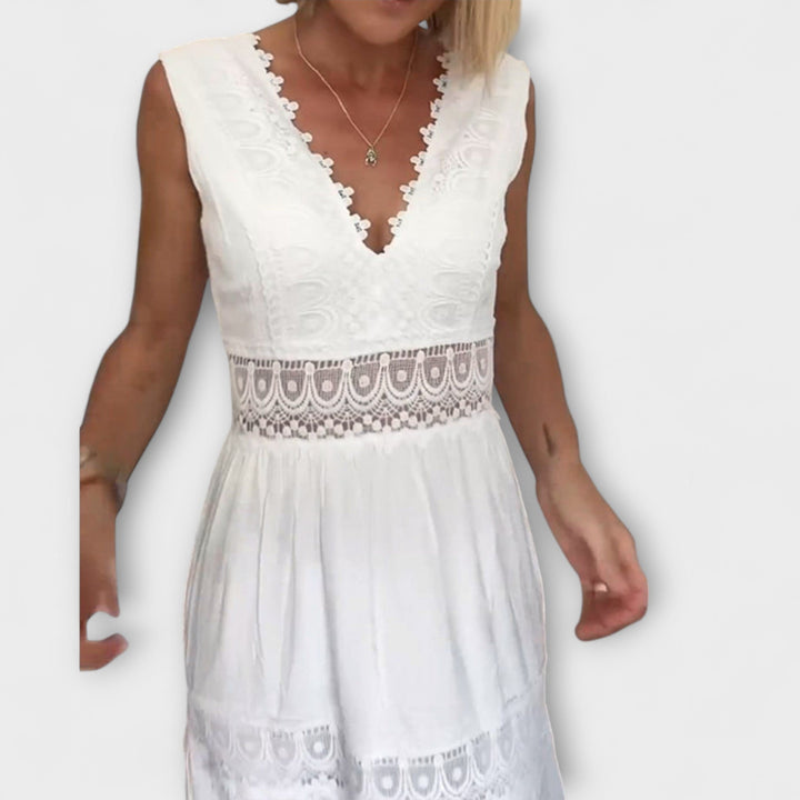Aurélie - Vestido blanco de encaje con escote en V