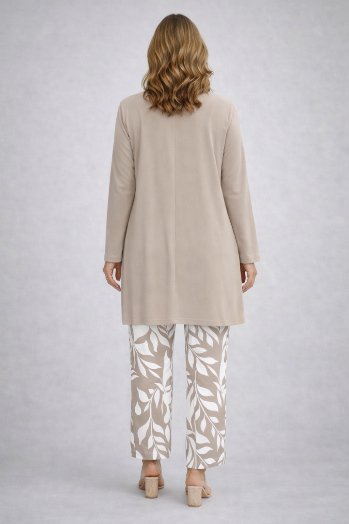Eleanor - Conjunto de tres piezas en color crema con estampado
