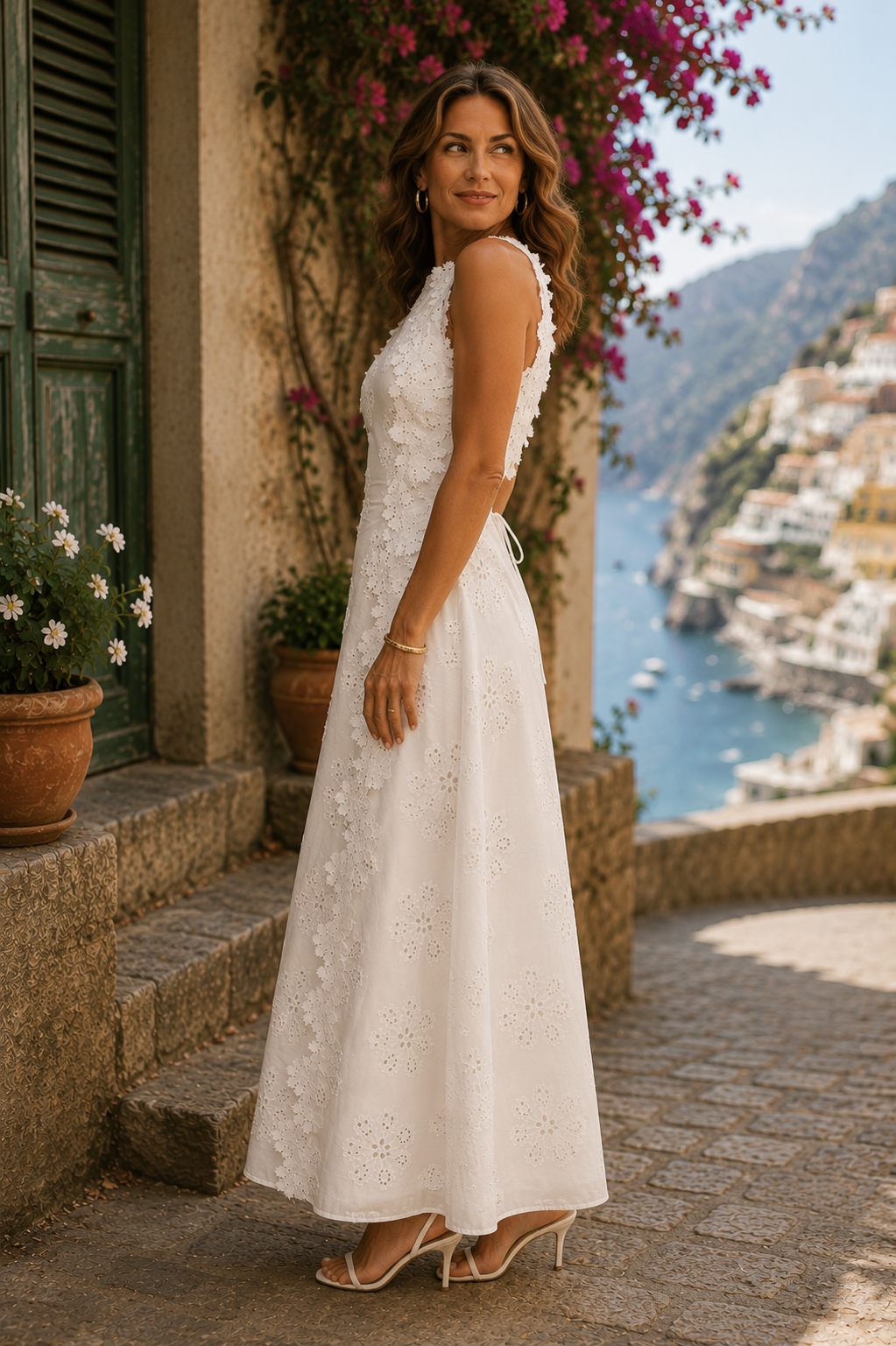 Della - Elegante vestido maxi bordado