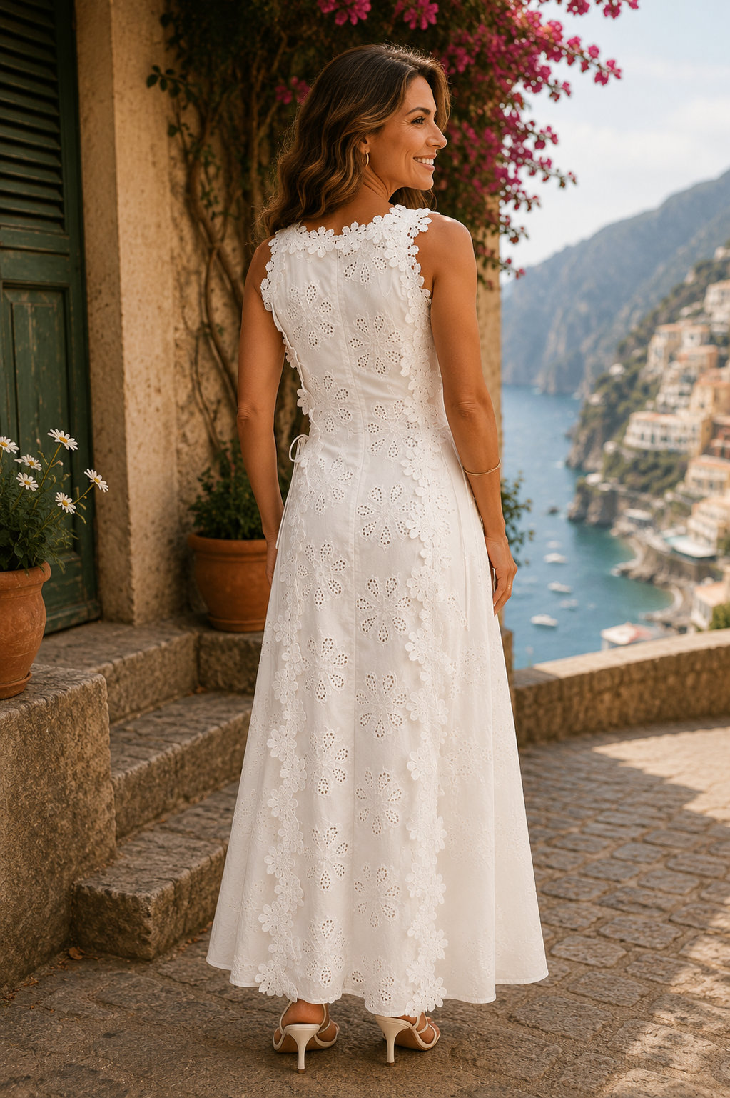 Della - Elegante vestido maxi bordado