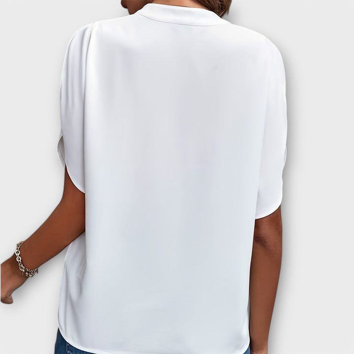 Vivi - Blusa ligera blanca con escote en V