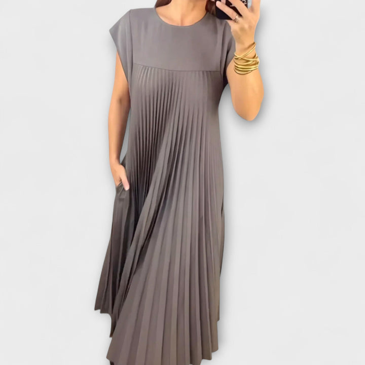 Zairelle - Elegante vestido negro plisado