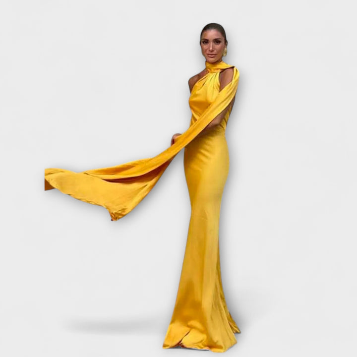 Elegante vestido maxi de tirantes sin hombros en color naranja