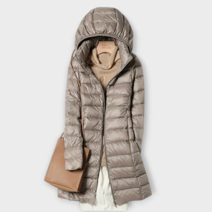 Annika - Chaqueta de plumas ultraligera beige con capucha