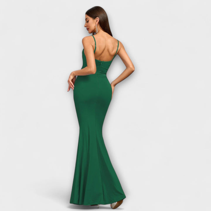 Callie - Elegante vestido beige con volantes