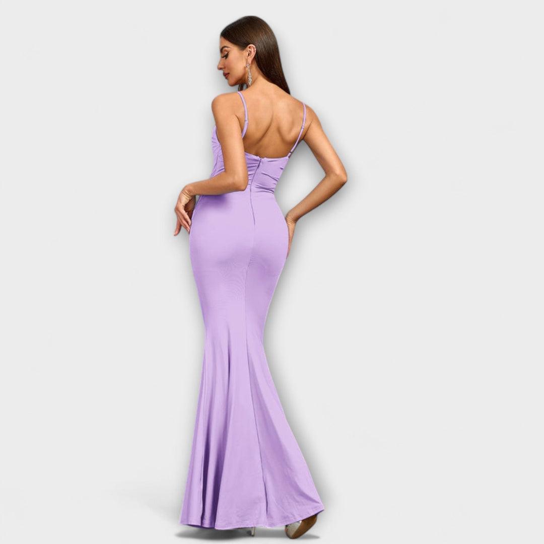 Callie - Elegante vestido beige con volantes