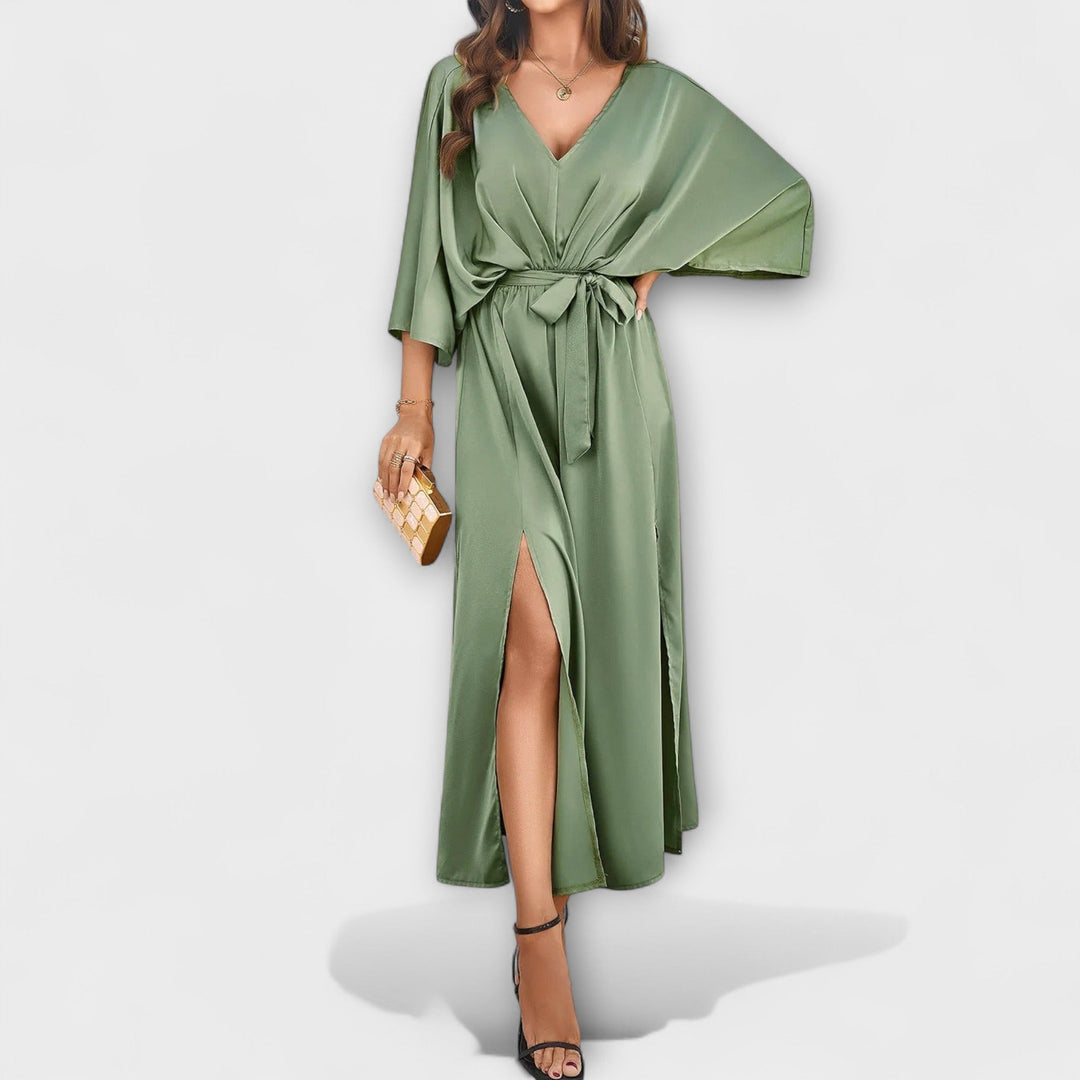 Sabrina - Vestido maxi color crema con escote en V