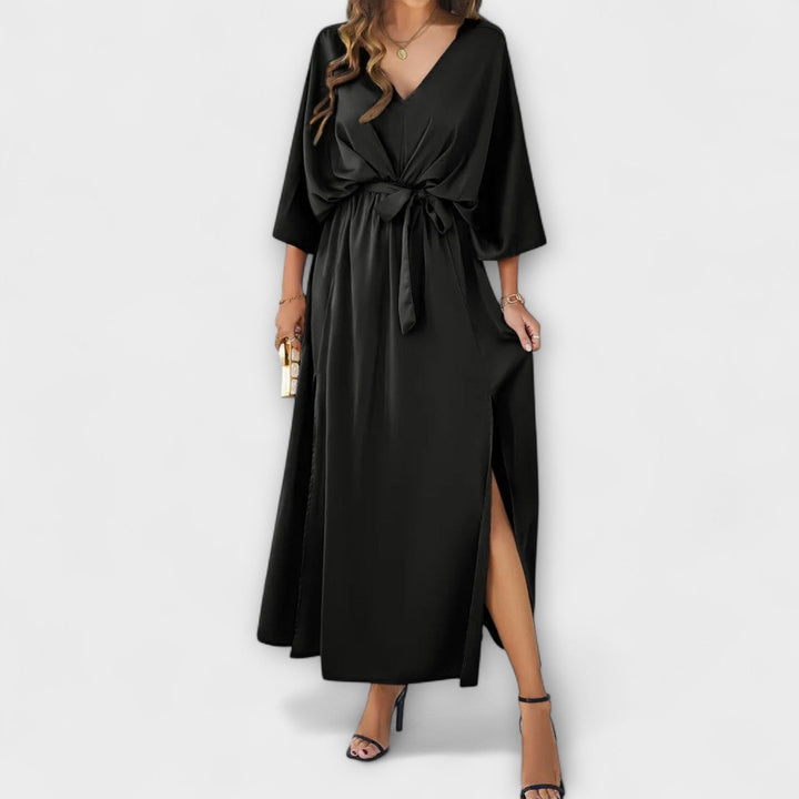 Sabrina - Vestido maxi color crema con escote en V
