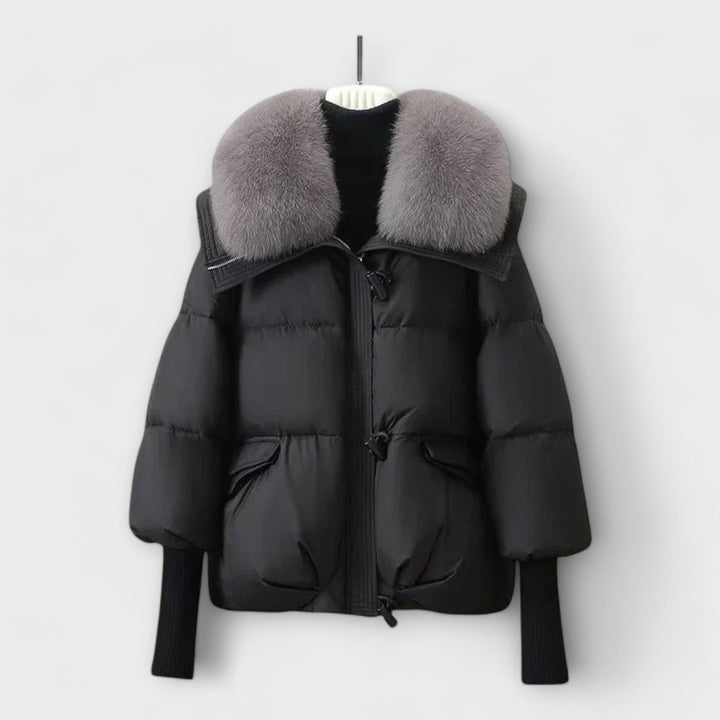 Lucyna - Chaqueta elegante negra con cuello de piel