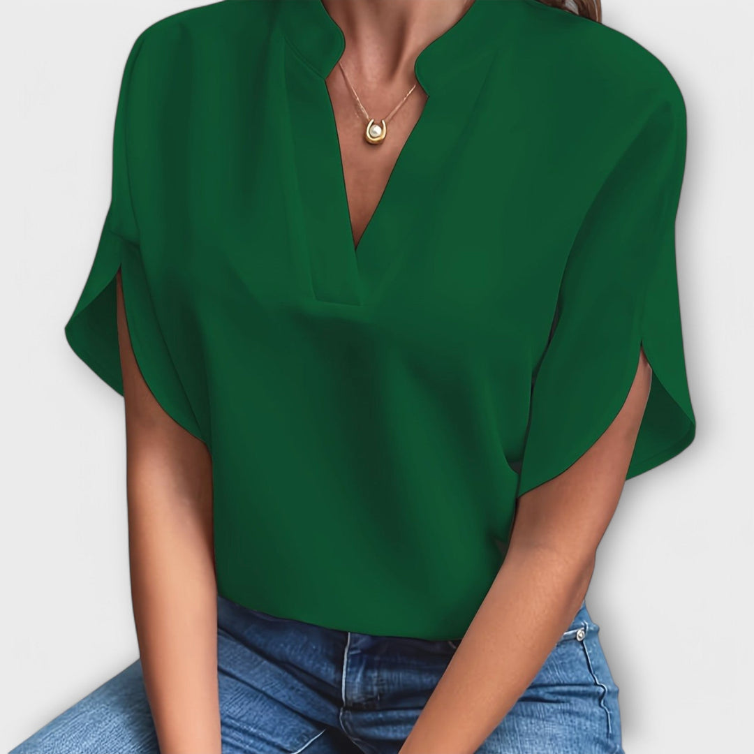 Vivi - Blusa ligera blanca con escote en V
