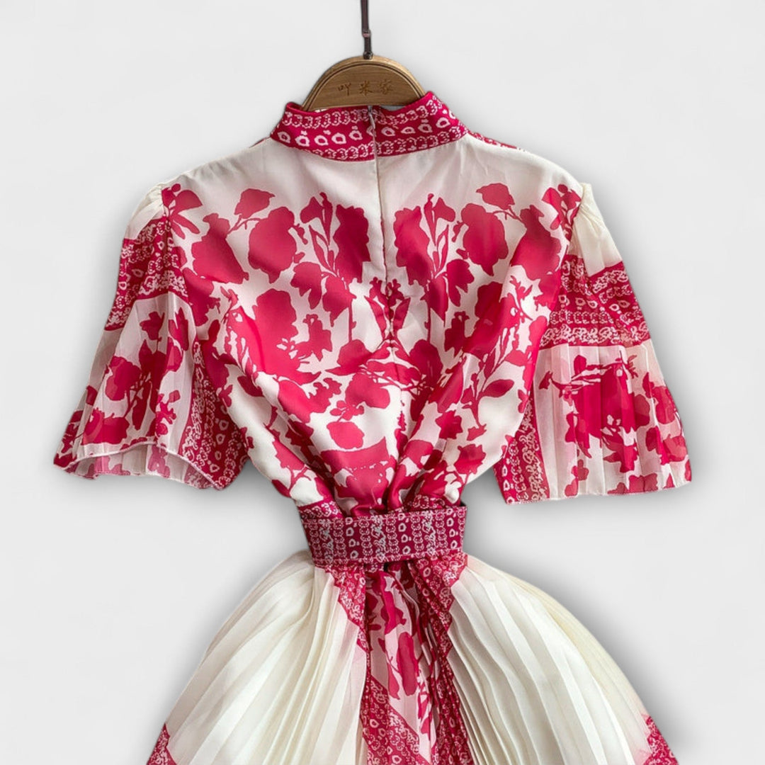 Delilah - Vestido vintage blanco y rojo con cuello alto