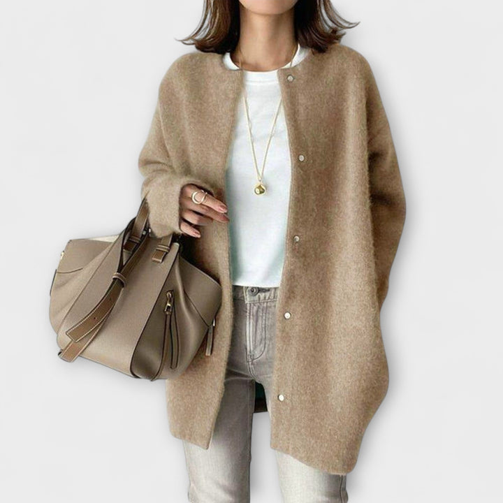 Amy - Chaqueta beige de corte relajado y cómoda
