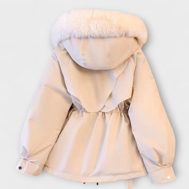 Bela - Abrigo de invierno elegante en beige con cuello de piel