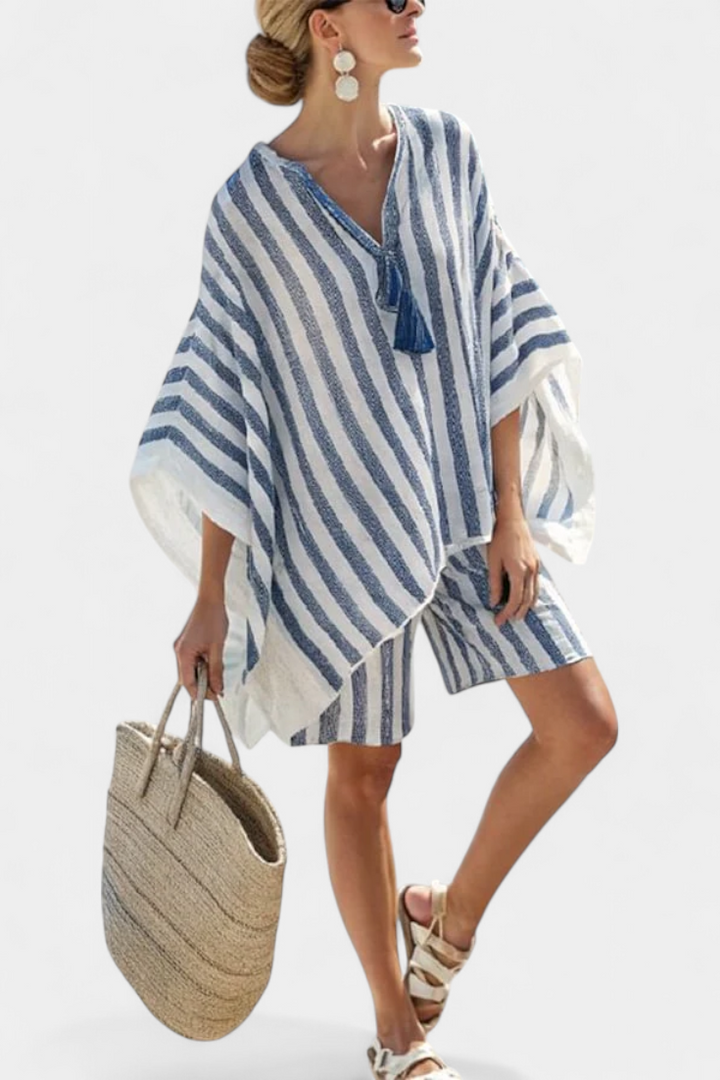 Salomé - Conjunto de blusa y pantalones cortos a rayas azul y blanco