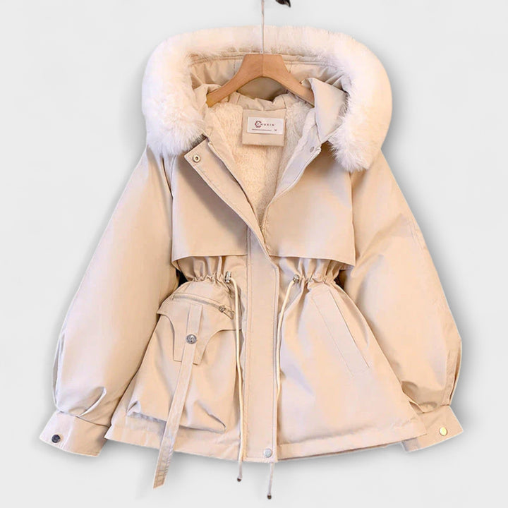 Bela - Abrigo de invierno elegante en beige con cuello de piel