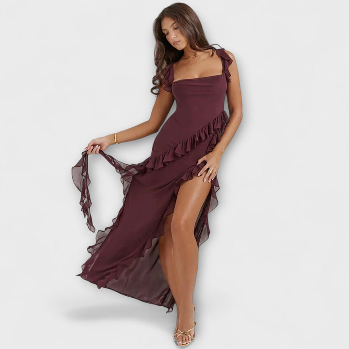 Lara - Vestido maxi burdeos con abertura elegante