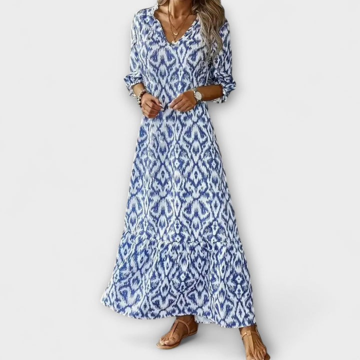 Vestido maxi blanco y azul elegante con estampado para dama