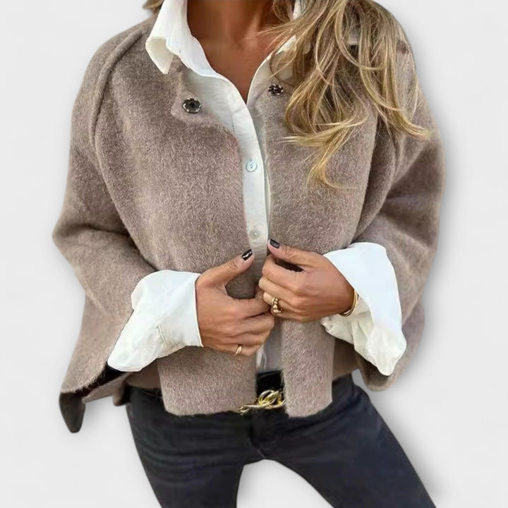 Lena - Chaqueta corta beige con cuello redondo